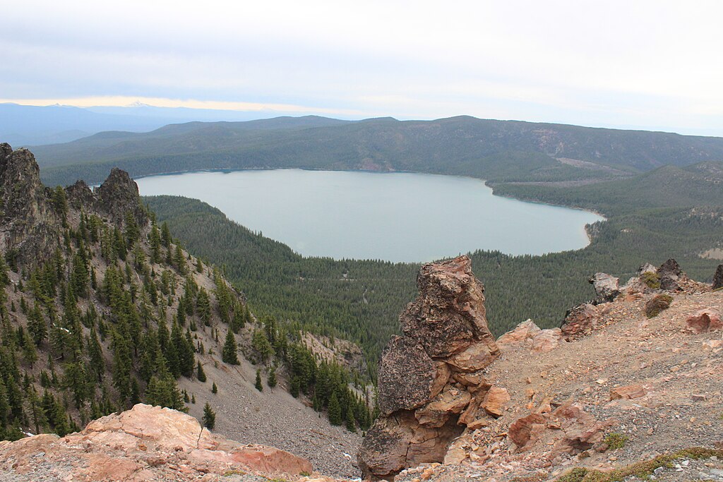 Newberry Volcanic National Monument, Paulina Peak Overlook