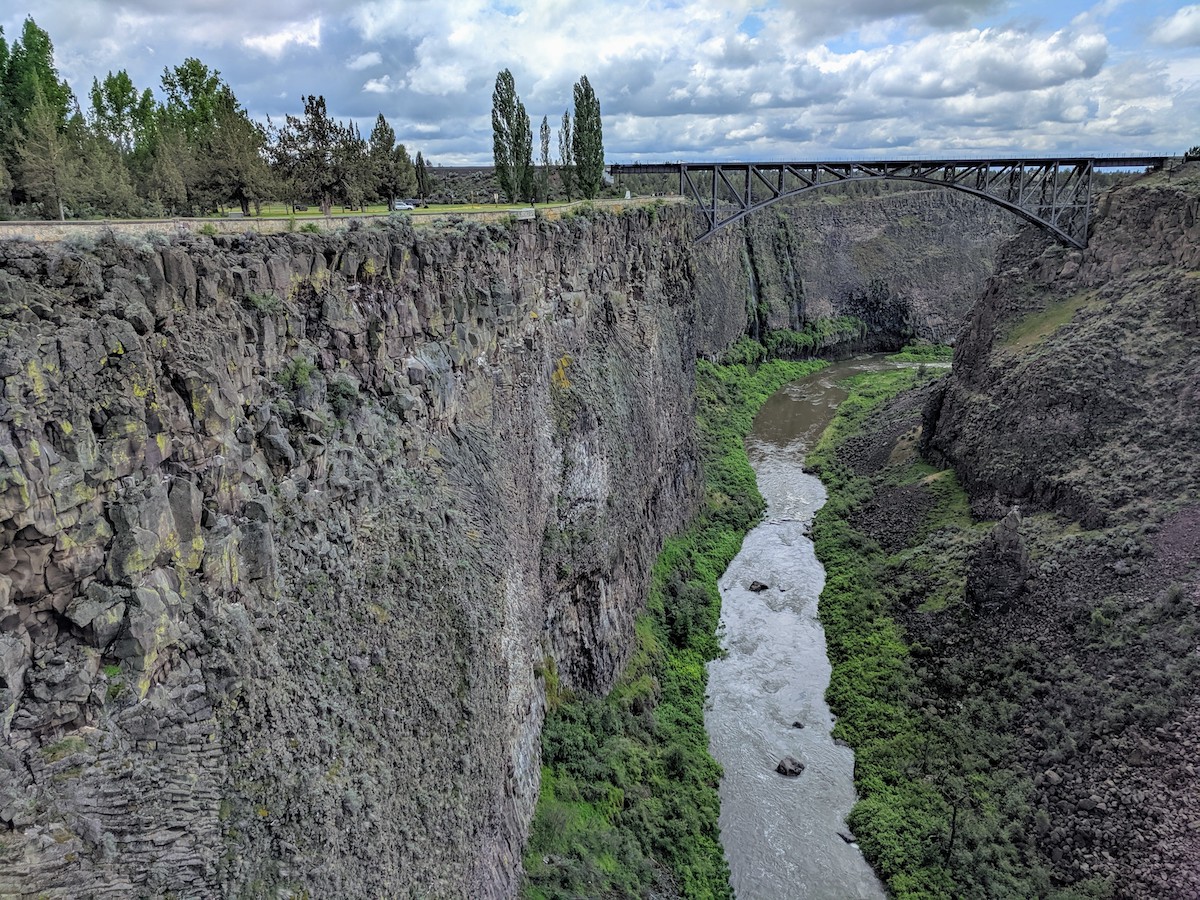 Crooked RIver - Peter Skene Ogden State Park: Historic Bridge Scenic Overlook in Central Oregon