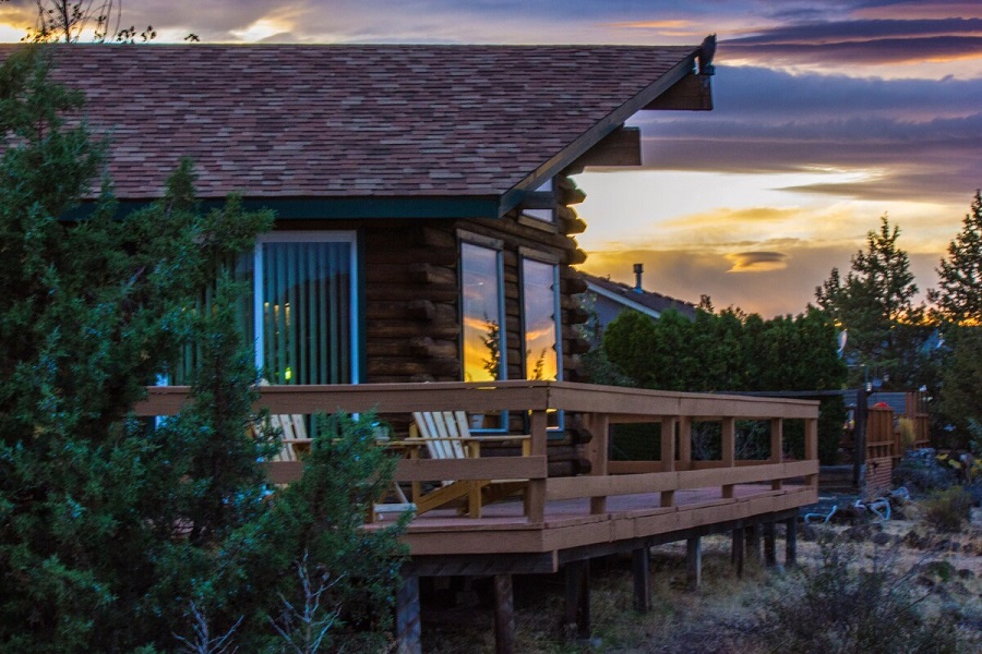 Exterior of Quiet Beauty Chalet Rental at sunset