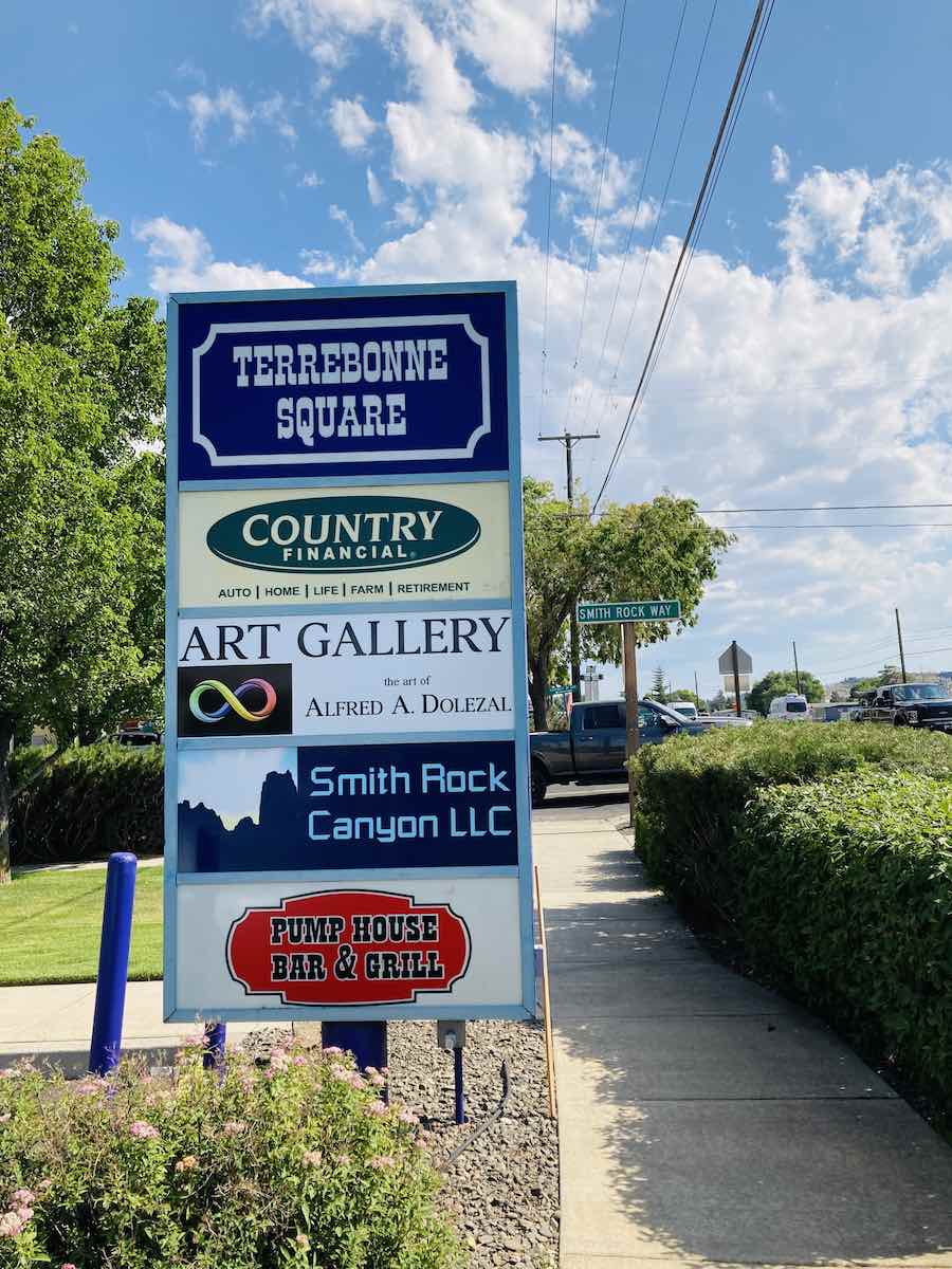 signs for businesses in Terrebonne